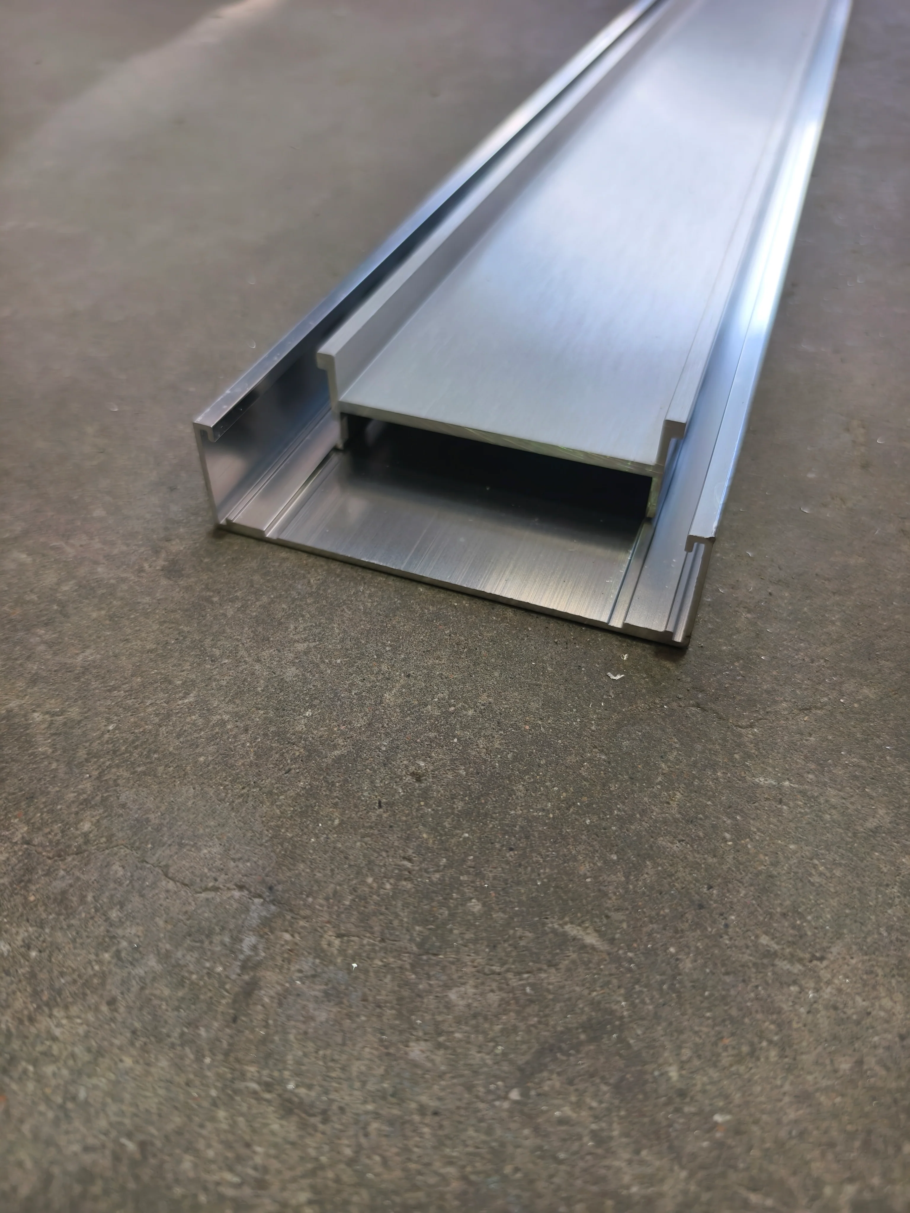 Brushed Silver Tile Insert DIY Aluminium Grate Kit - Image 3